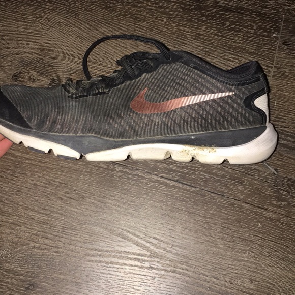 Nike training shoes - Picture 2 of 3